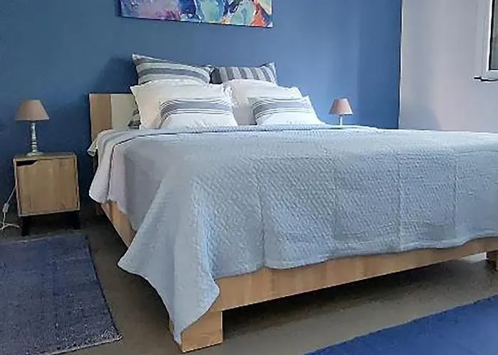 Velvet New Apt In Ilissia